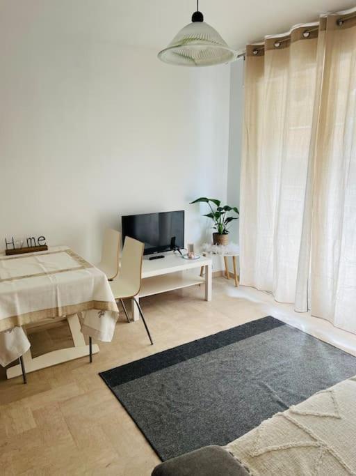 Studio 4 Couchages A 200 M De La Plage Avec Garage, Linge De Maison Et Serviettes Pour 30 Euros En Option Juan-les-Pins Zewnętrze zdjęcie